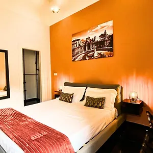 https://palazzo-goyze.hotels-amalfi.com